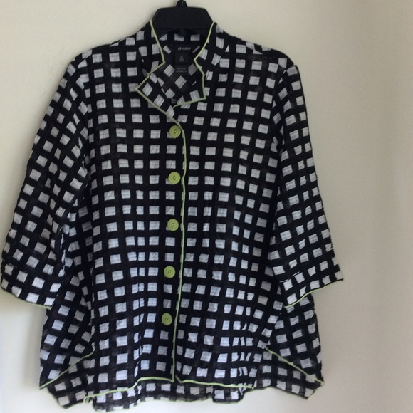 Ali Miles Tunic Top PL Artsy Sharkbite Hem Black White Button Up Contemporary - Picture 2 of 15